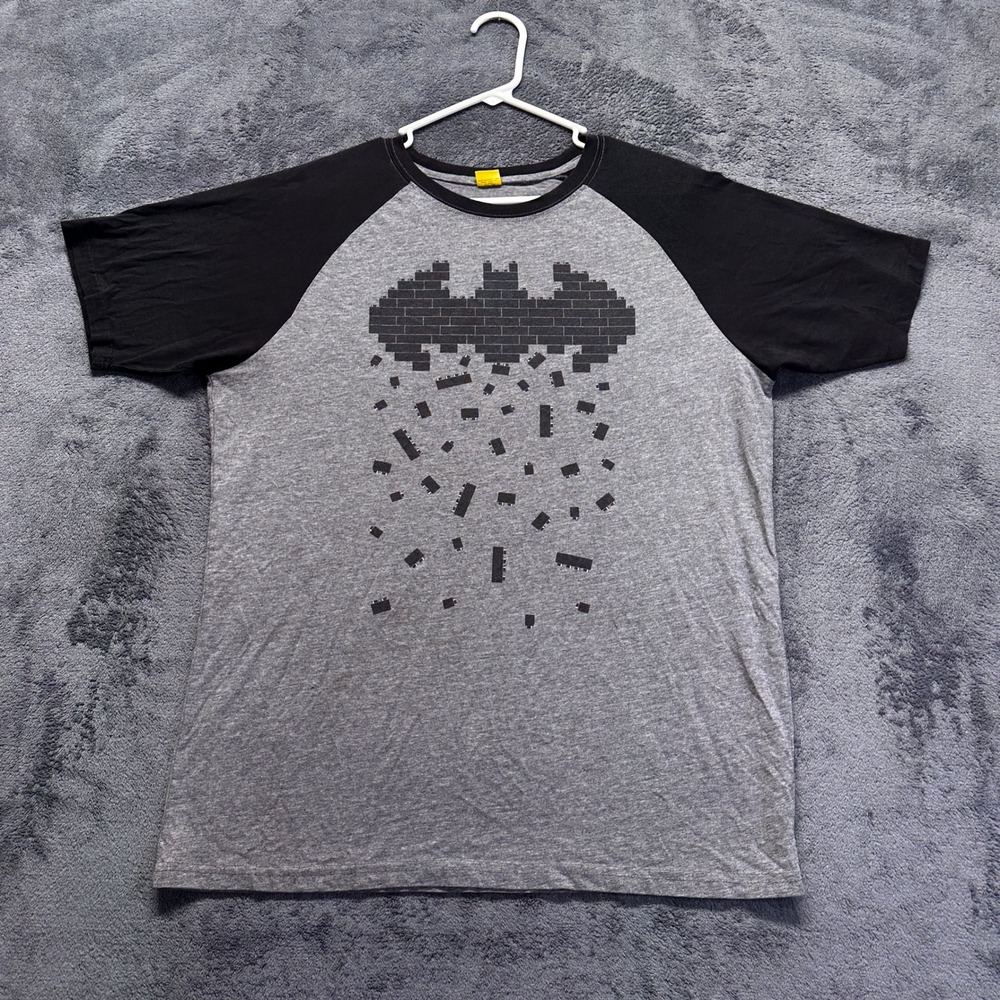 LEGO Batman Movie T-Shirt Mens Large Gray Black Raglan Graphic Tee Brick Logo